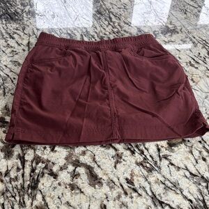 Prana Women's Skort in Burgundy/Dark Red